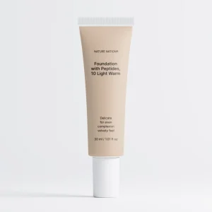 Foundation mit Peptiden, 10 Light Warm - Leichte Foundation mit Aloe Vera, Hyaluron & Mineralpigmenten, für ebenmäßigen Teint, verfeinerte Poren & semi-mattes Finish