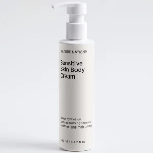 Sensitive Skin Body Cream - Sanfte Körpercreme mit Aloe Vera, Sheabutter, Kakaobutter & Sodium PCA, für intensive Feuchtigkeit, geschmeidige Haut & beruhigtes Hautgefühl